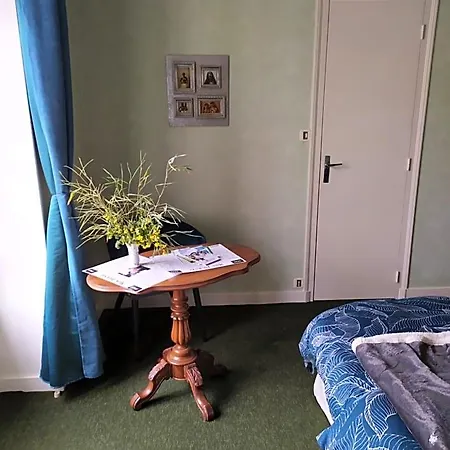 Nocleg ze śniadaniem D De La Paix 3*