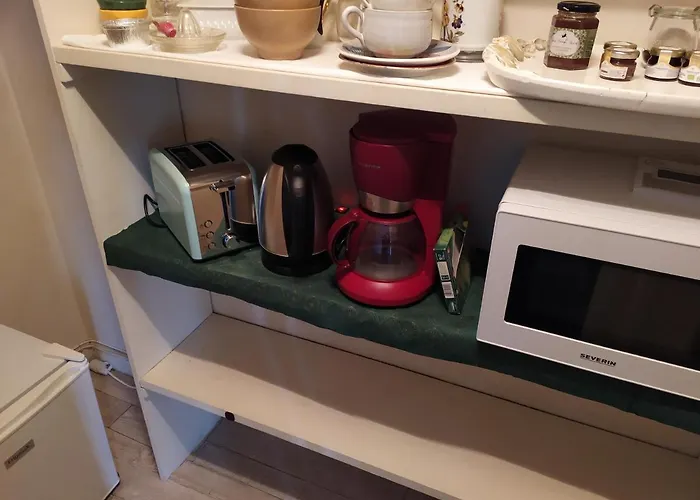 D De La Paix Bed & Breakfast